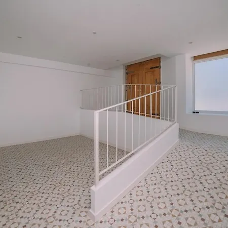 Elegancia Luz Y Calidez - Apto 3 By *