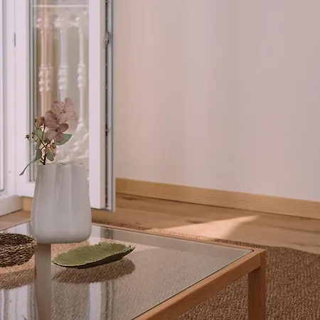 Elegancia Luz Y Calidez - Apto 3 By Apartamento