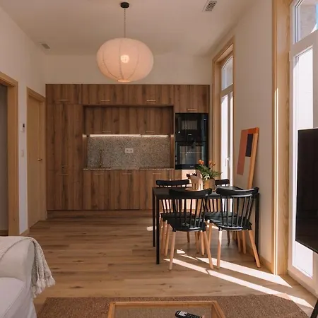 Elegancia Luz Y Calidez - Apto 3 By Apartamento