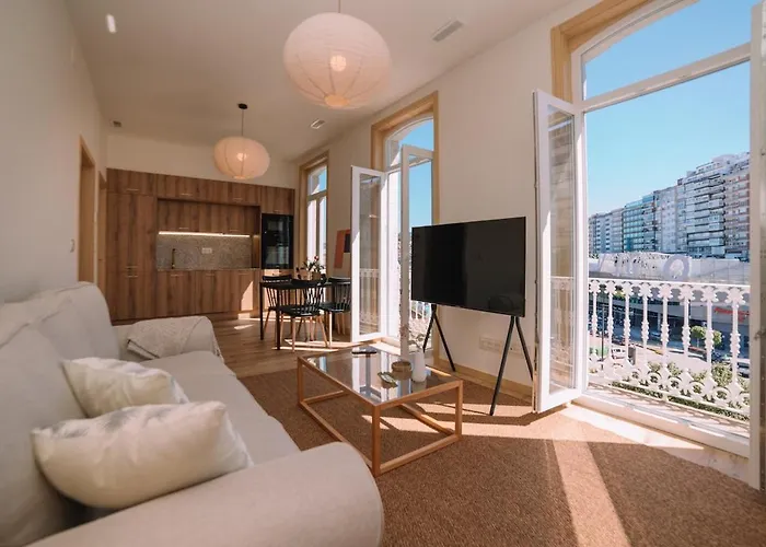 Elegancia Luz Y Calidez - Apto 3 By * Βίγκο